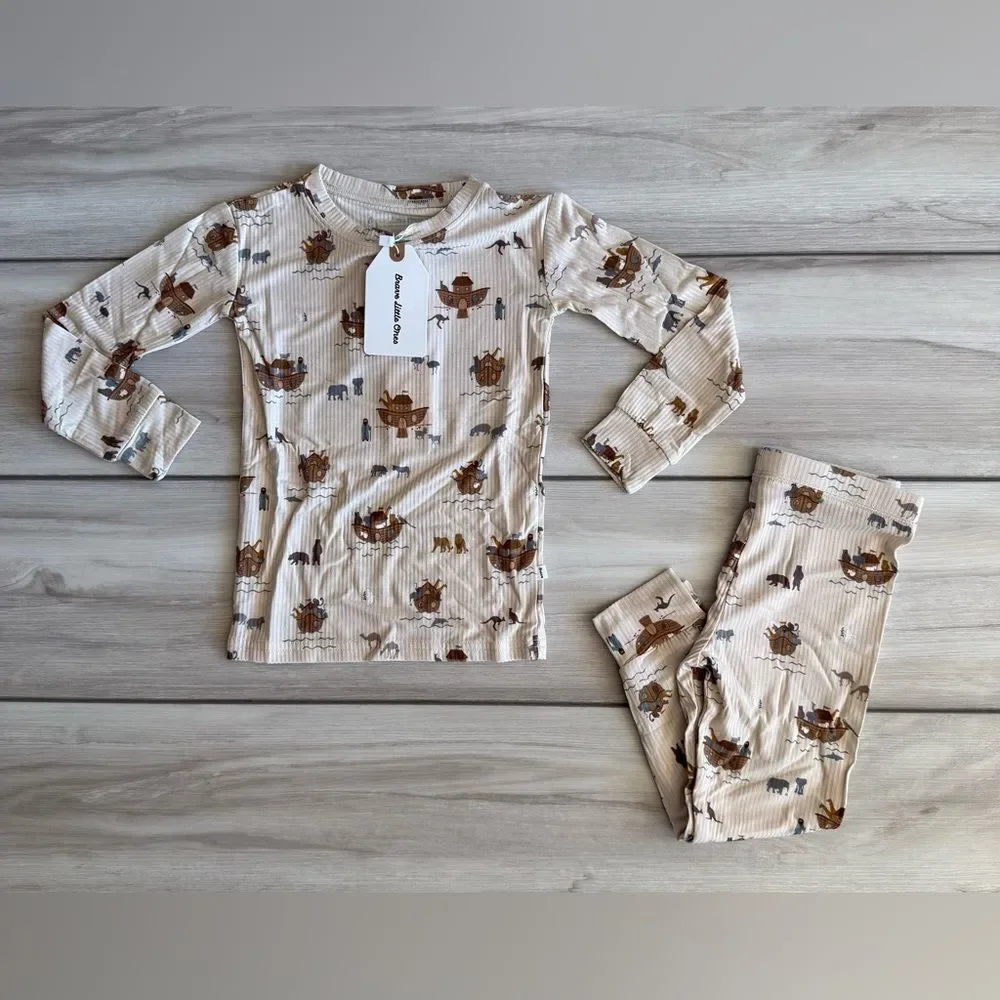 Brave Little Ones Noah's Ark Small Ribbed Two-Piece Set Tan 3T NWT